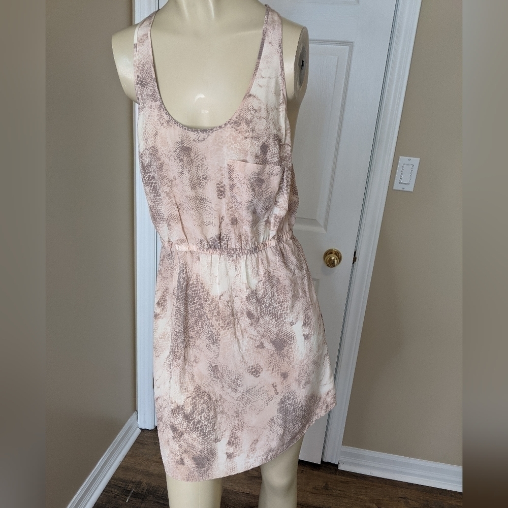 Aritzia Wilfred 100% silk snake skin pastel dress